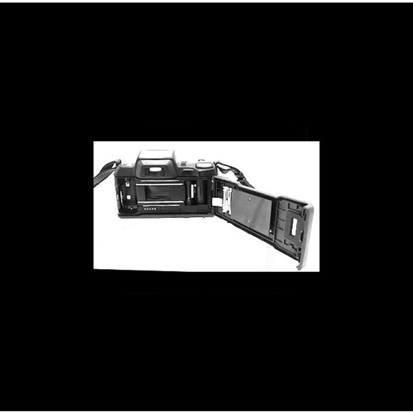 Asahi Pentax Camera & Lenses With Accessories - Picture 3 of 8